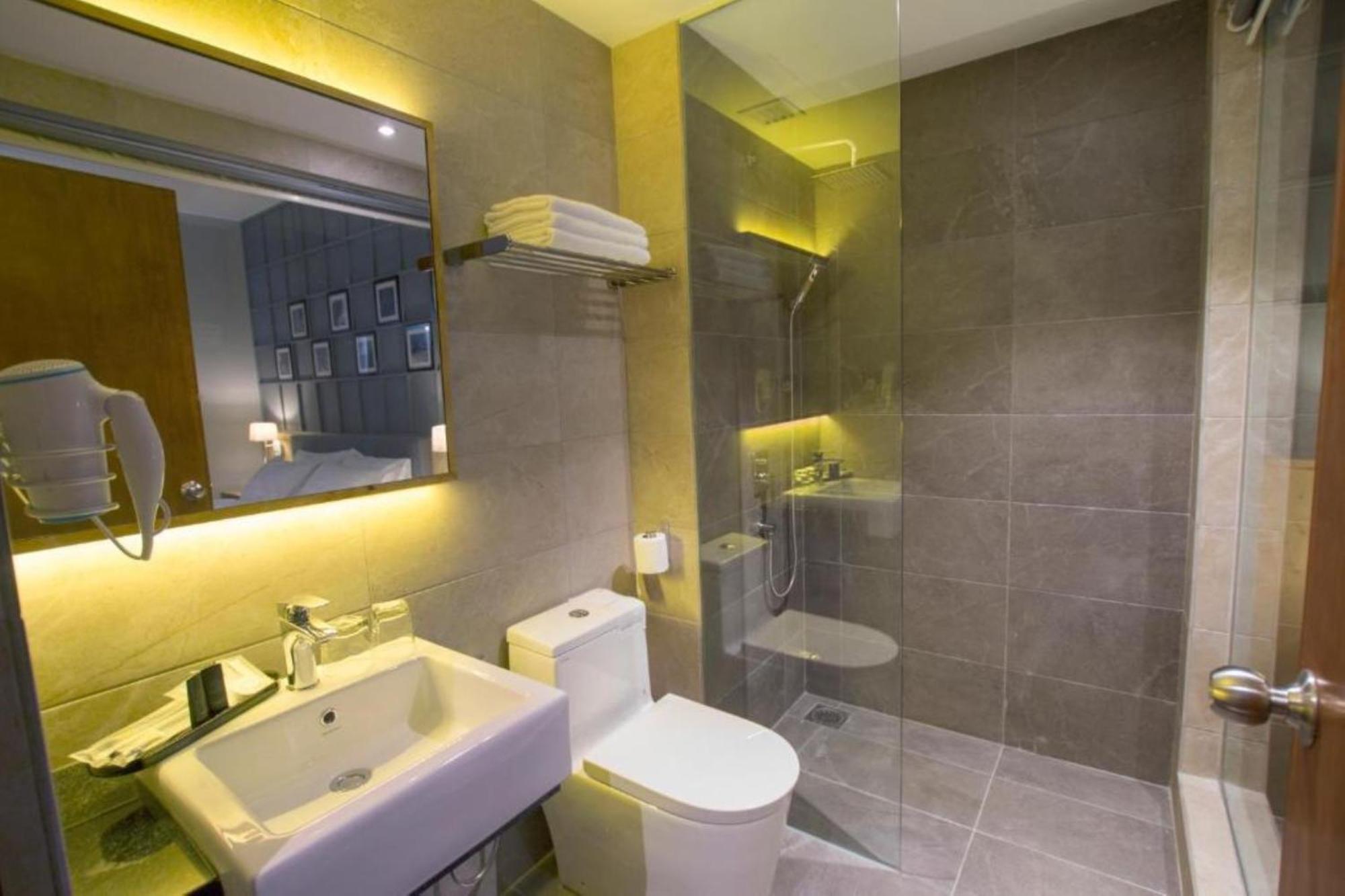 Redpine Boutique Hotel Skudai Ngoại thất bức ảnh